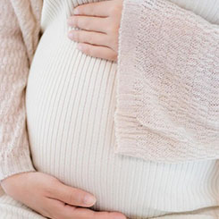 不是哥们🦔，你这 ⛑🚭1% Low 💇帧比有些手机的平🎵🌨均帧都🧥